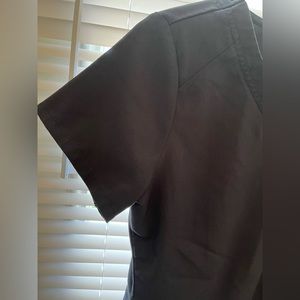Scrubs top black. Size small